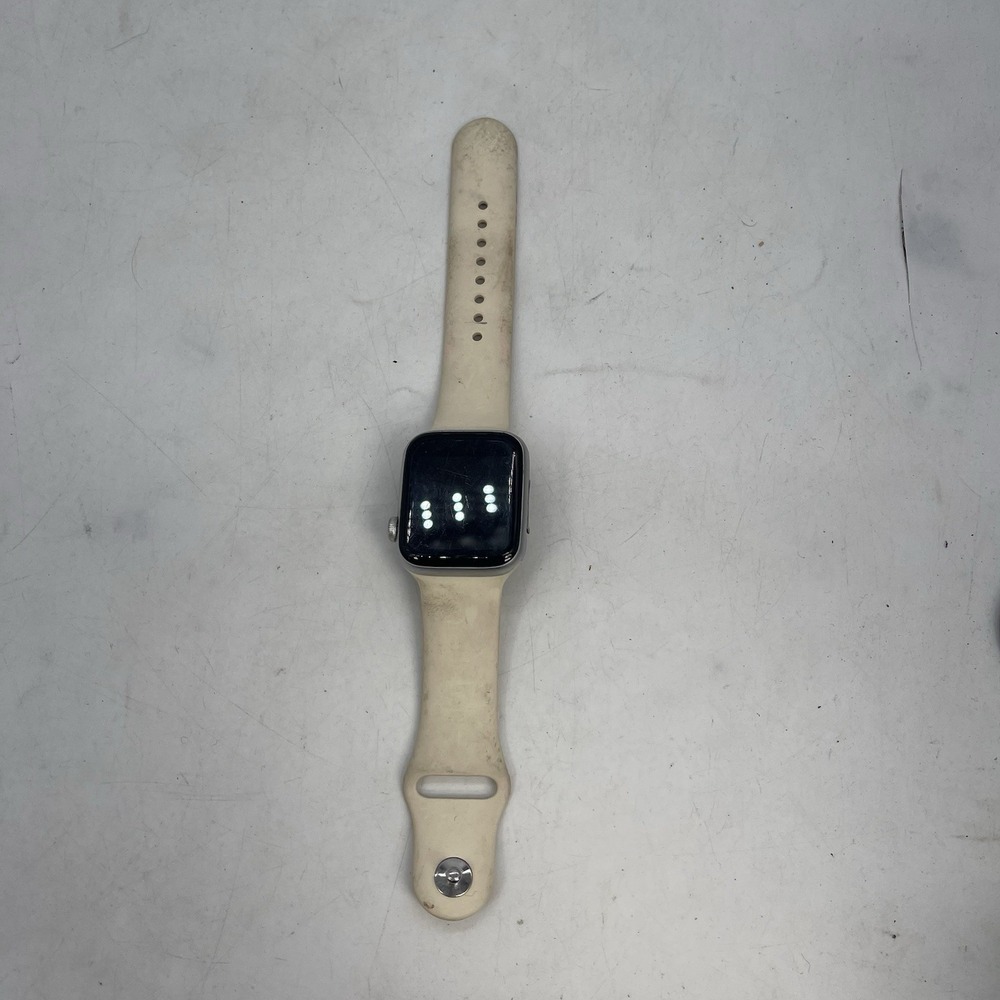 Apple Watch Series 5 44MM Black with White Band A2093 READ #0642 Z65/28 (VH)